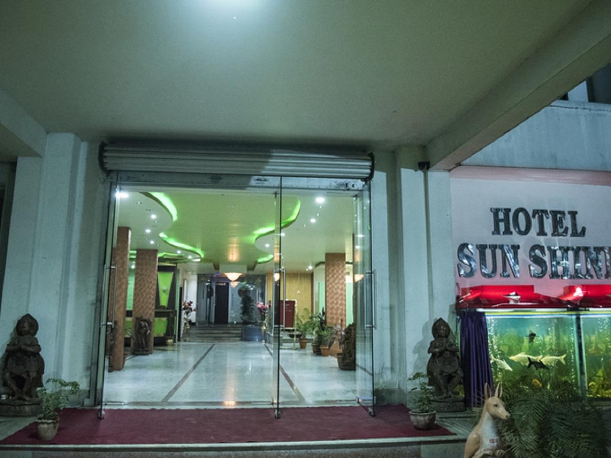 Hotel Sunshine Baharampur Dış mekan fotoğraf