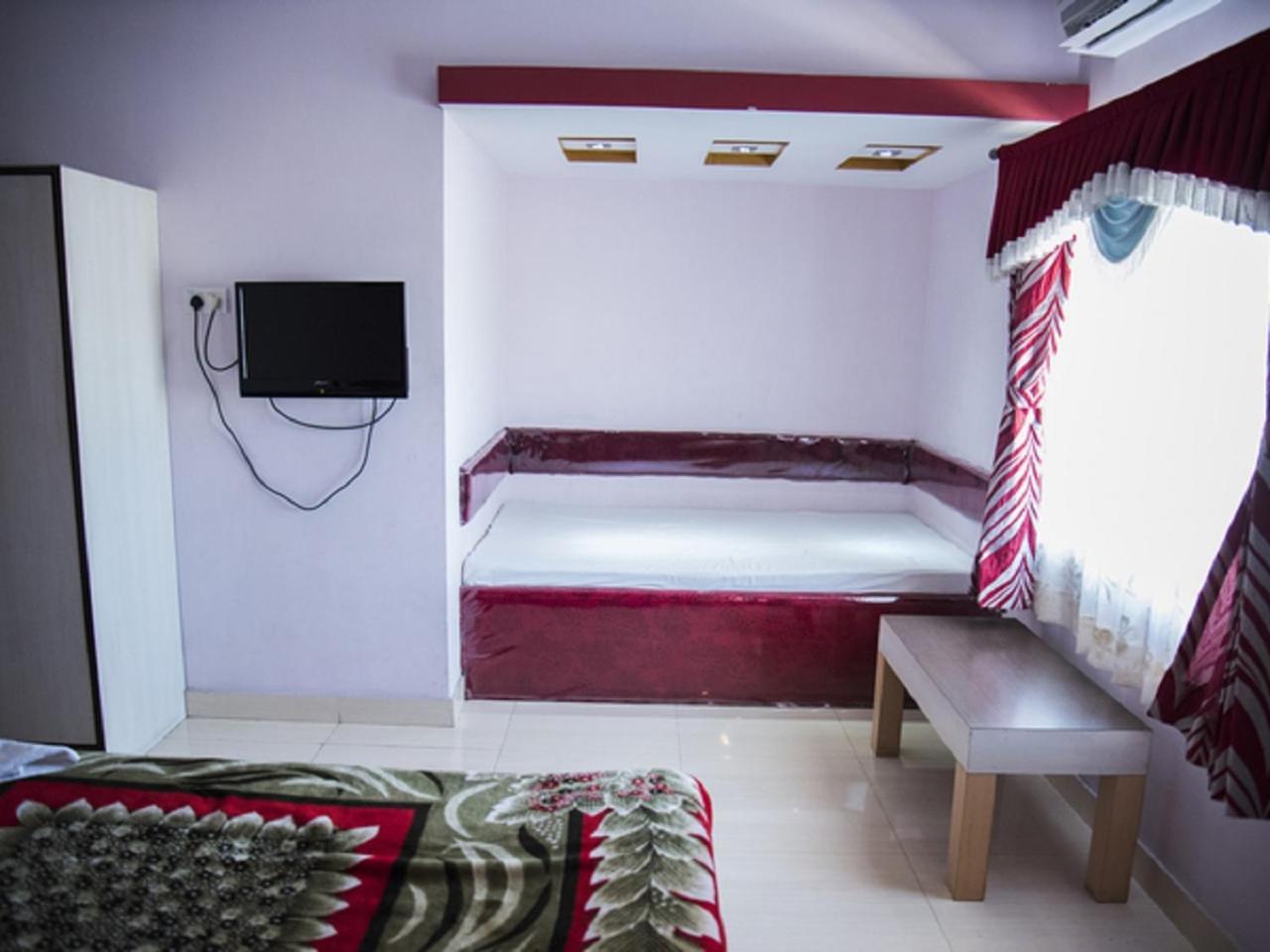 Hotel Sunshine Baharampur Dış mekan fotoğraf