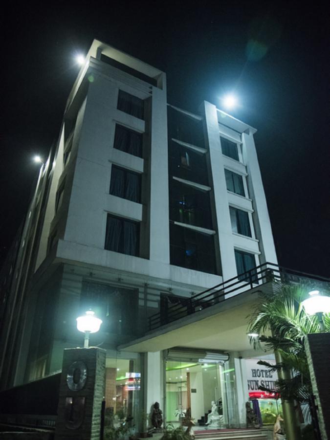 Hotel Sunshine Baharampur Dış mekan fotoğraf