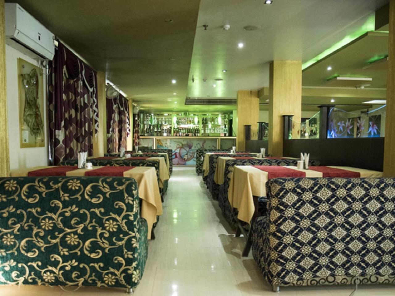 Hotel Sunshine Baharampur Dış mekan fotoğraf