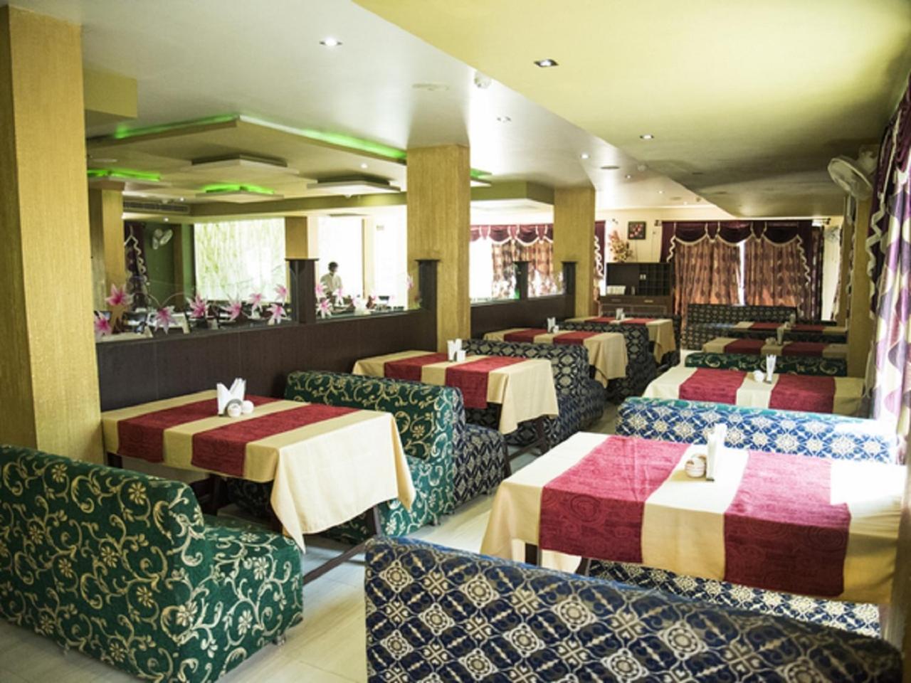 Hotel Sunshine Baharampur Dış mekan fotoğraf