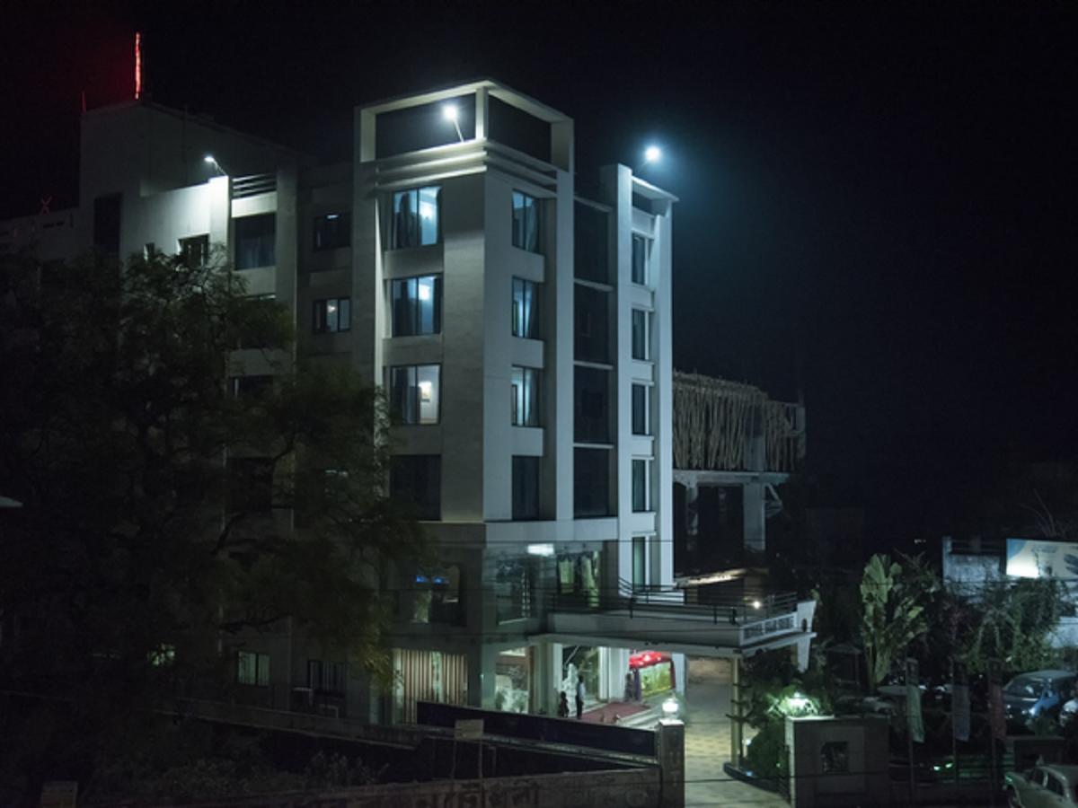 Hotel Sunshine Baharampur Dış mekan fotoğraf