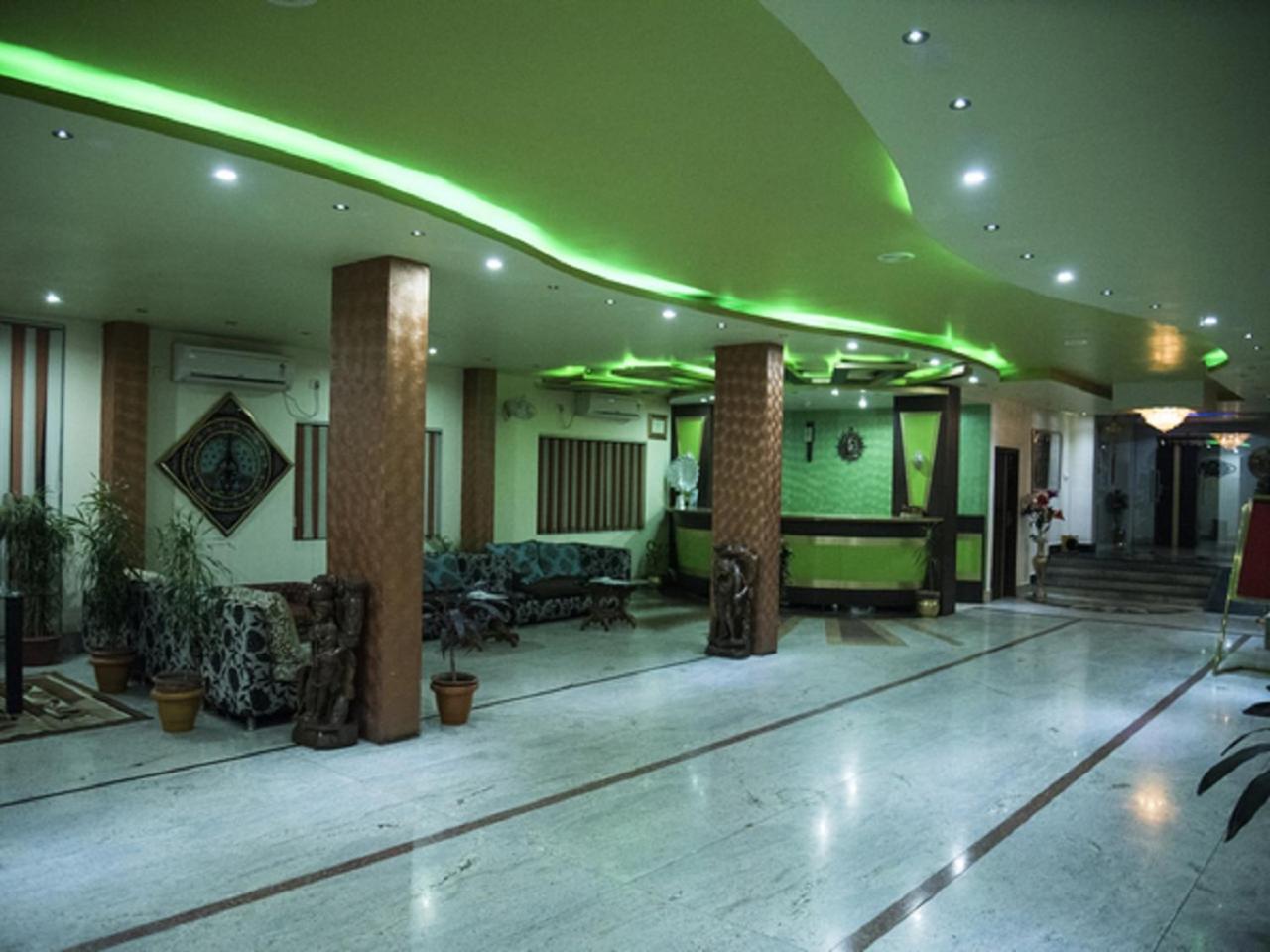 Hotel Sunshine Baharampur Dış mekan fotoğraf
